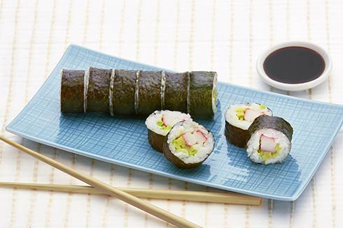 maki surimi avocado