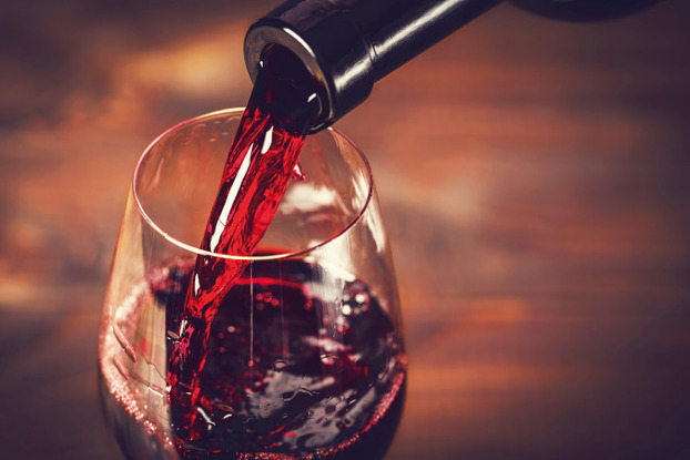 Rode wijn in glas